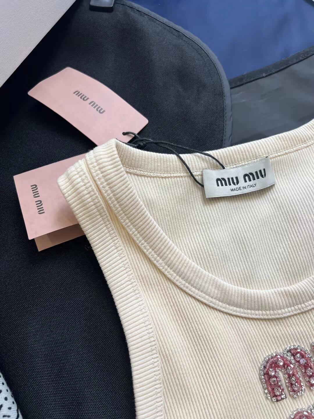 0528 New crystal logo vest