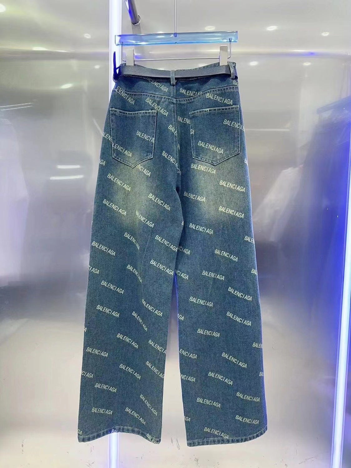 0528 Logo wide leg jeans