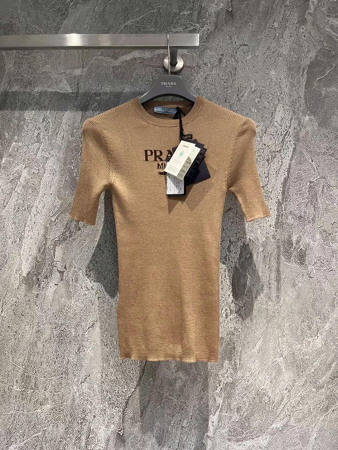 0528 Milk tea color knitted short sleeves