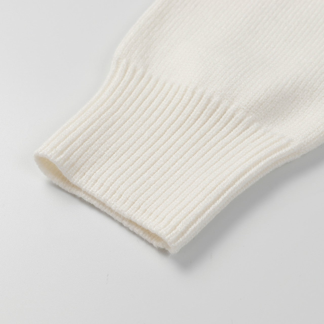 0730 New warm and delicate sweater