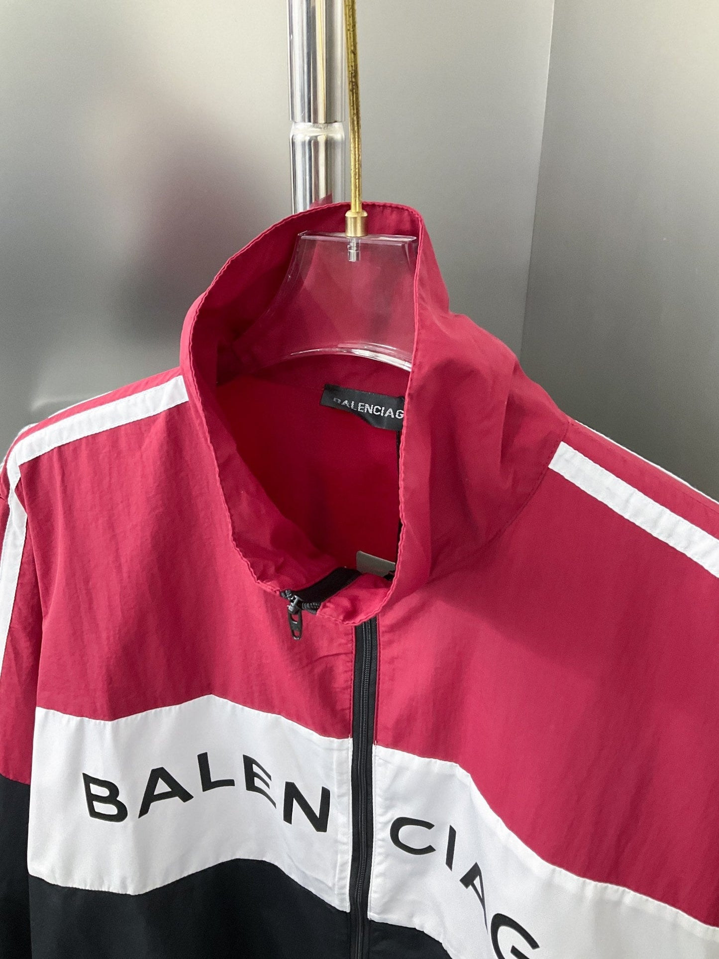 250224 New red patchwork slogan hardshell jacket