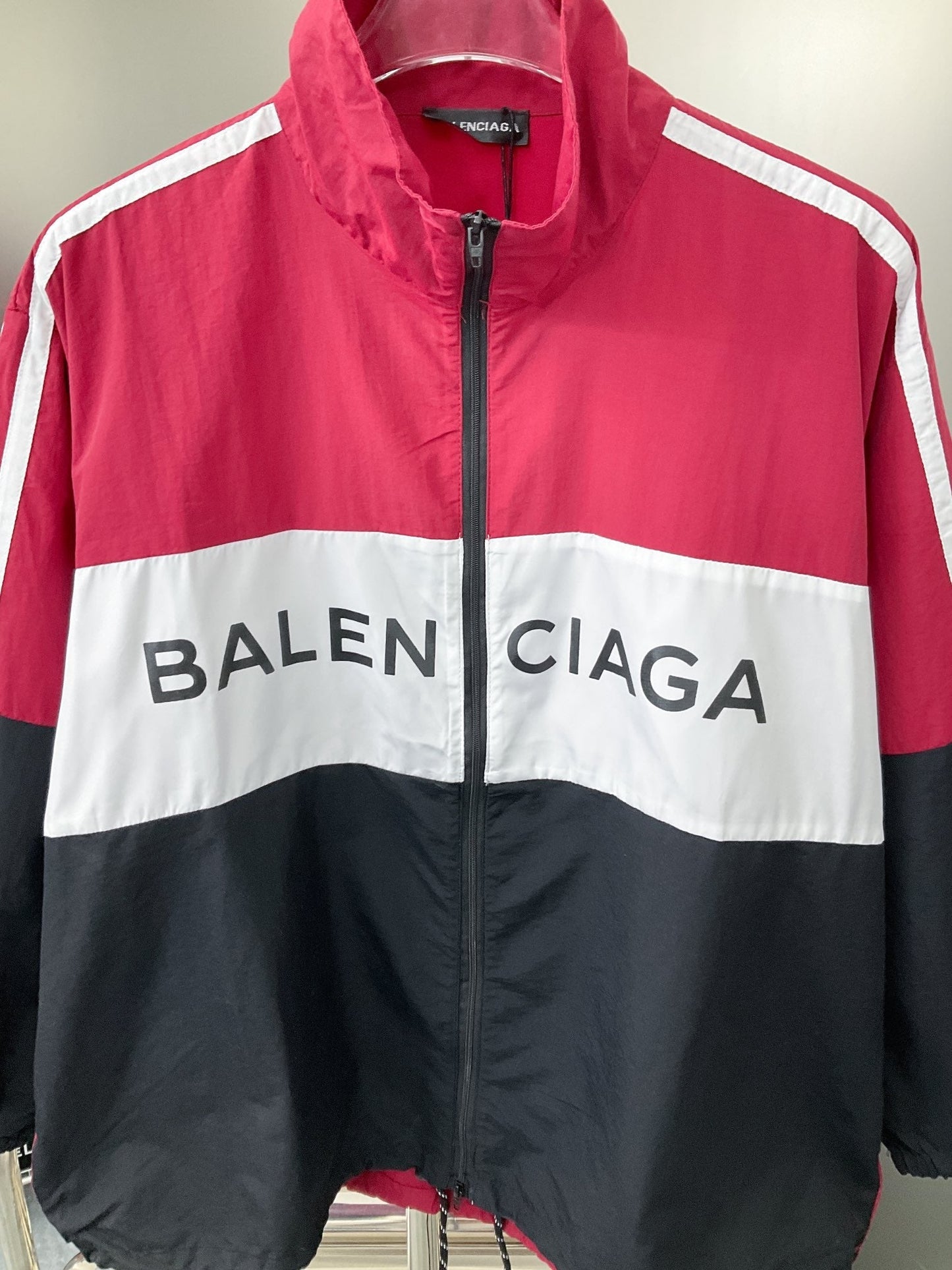 250224 New red patchwork slogan hardshell jacket
