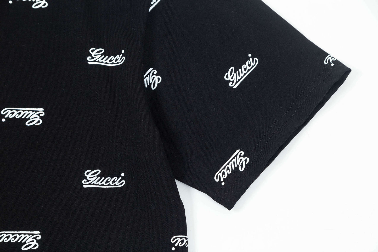 250305 New feature jacquard big icon T-shirt