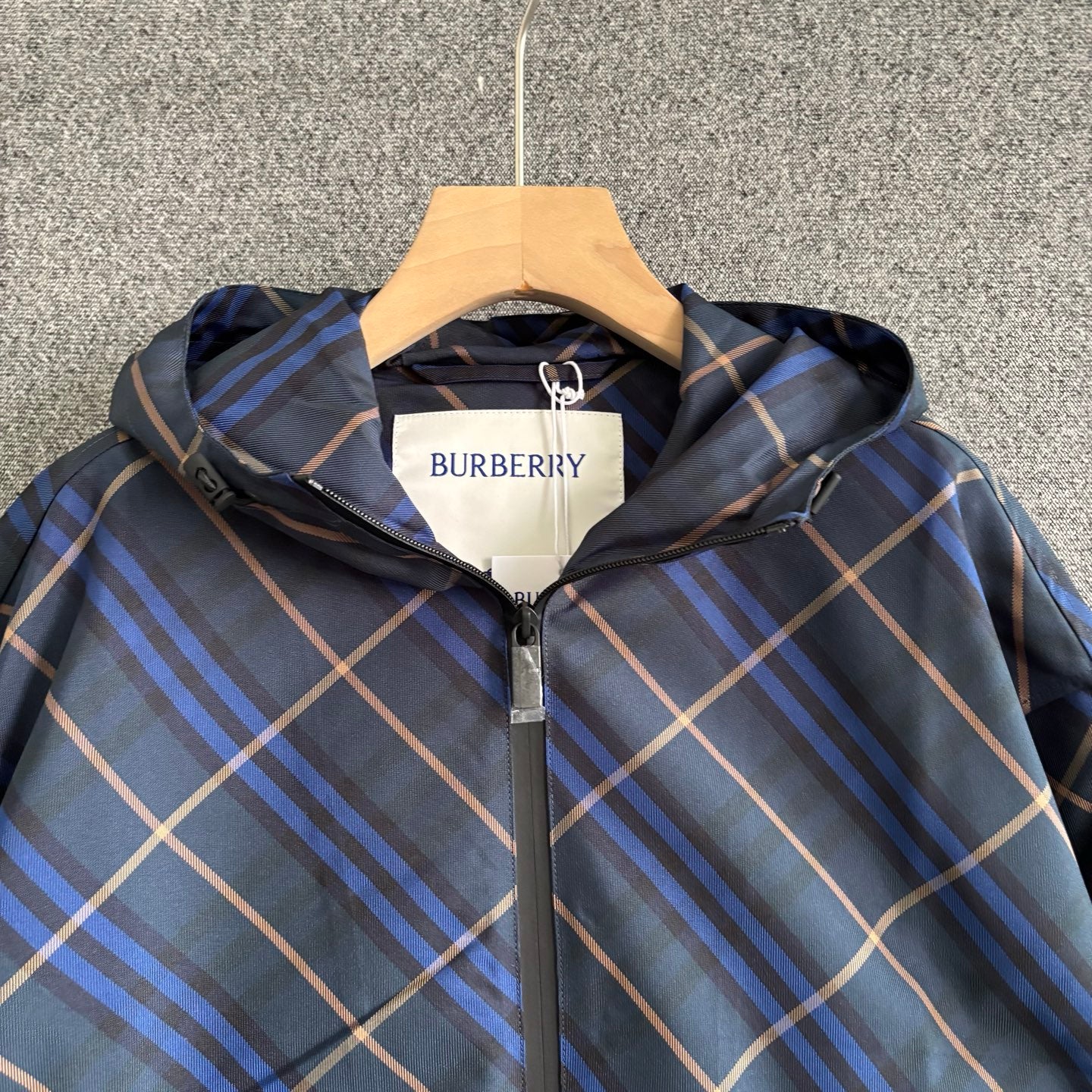 250325 New plaid long-sleeved hooded coat