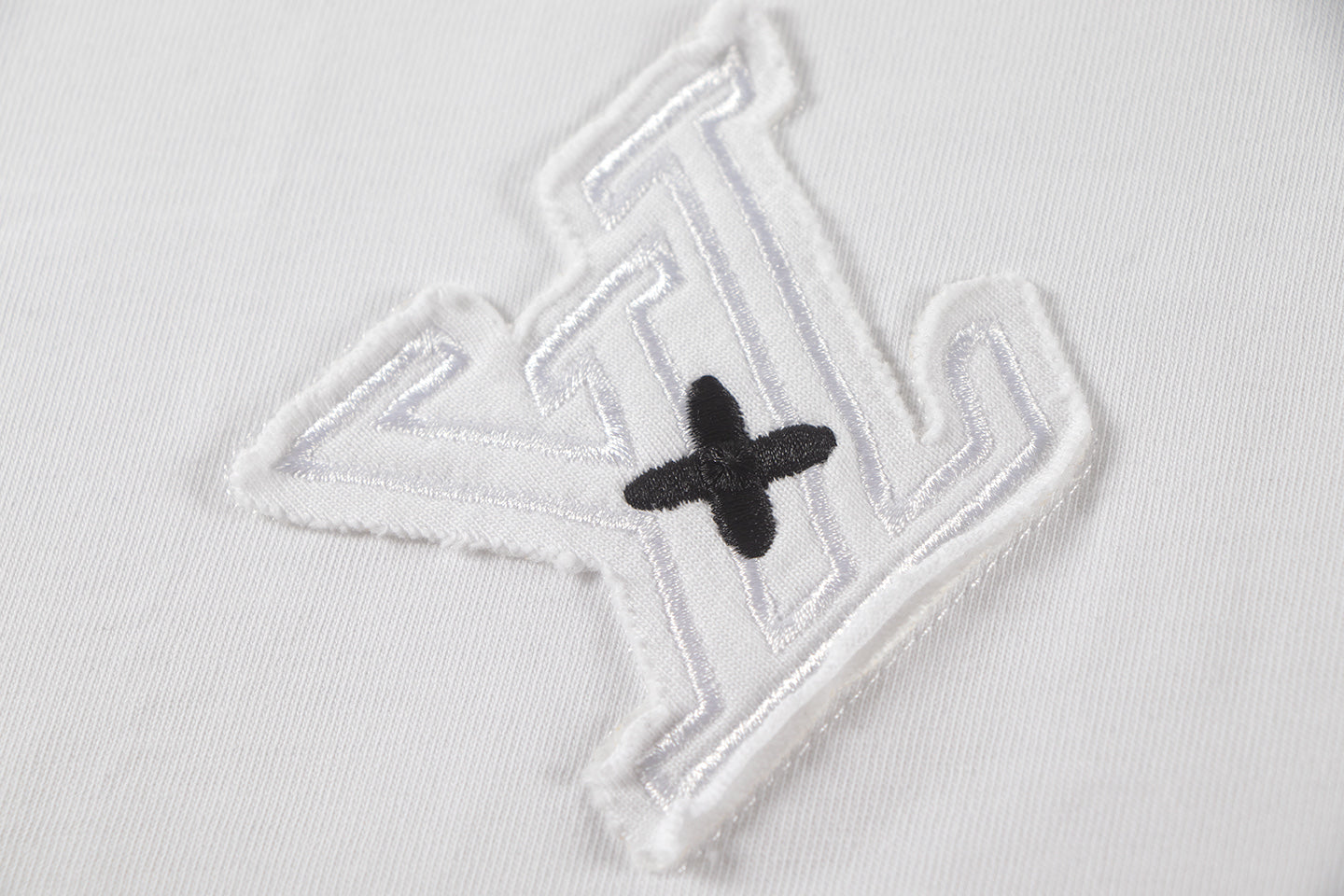 250614 New high-quality embroidered patch T-shirt