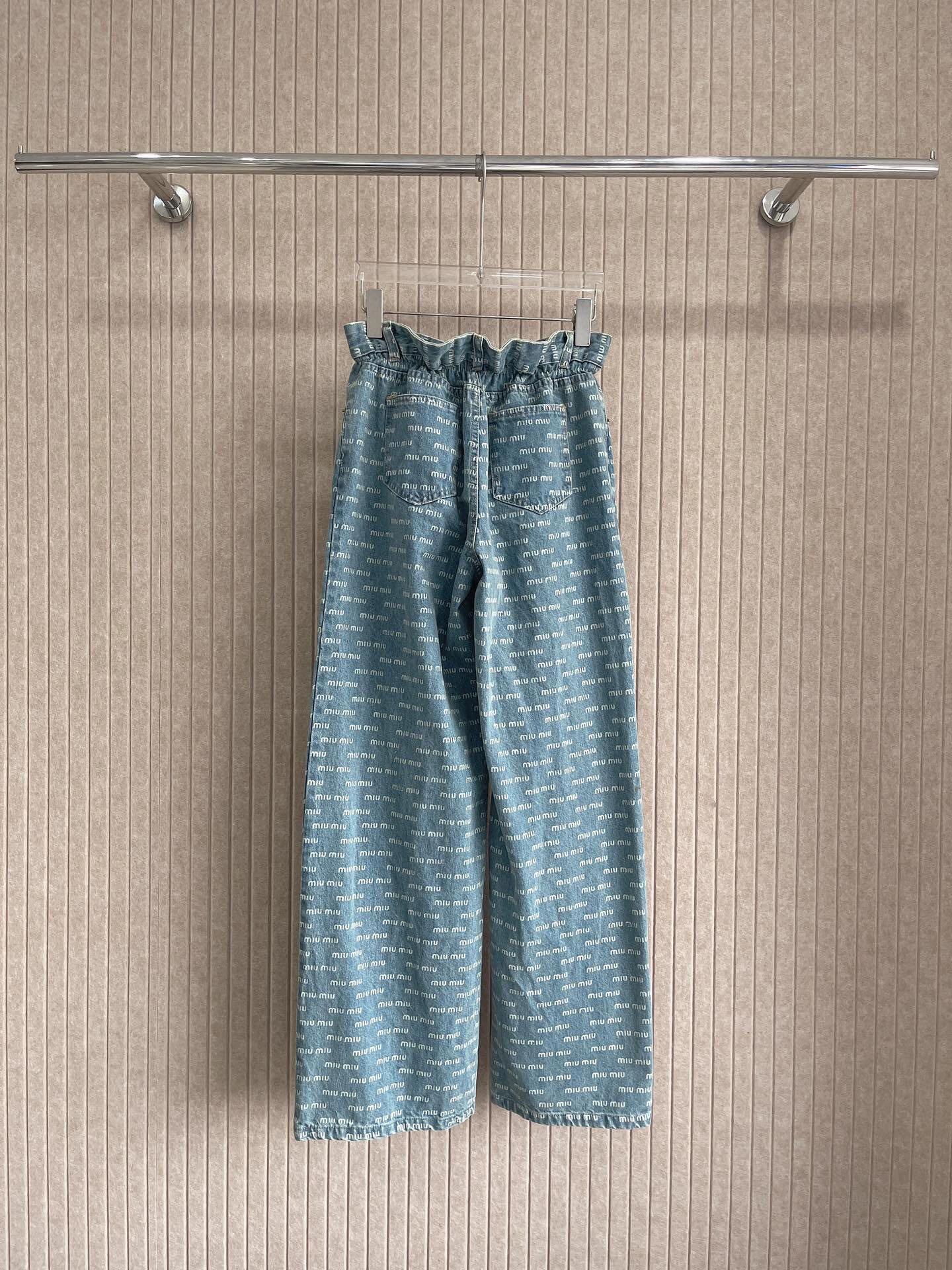 0528 Bud jeans