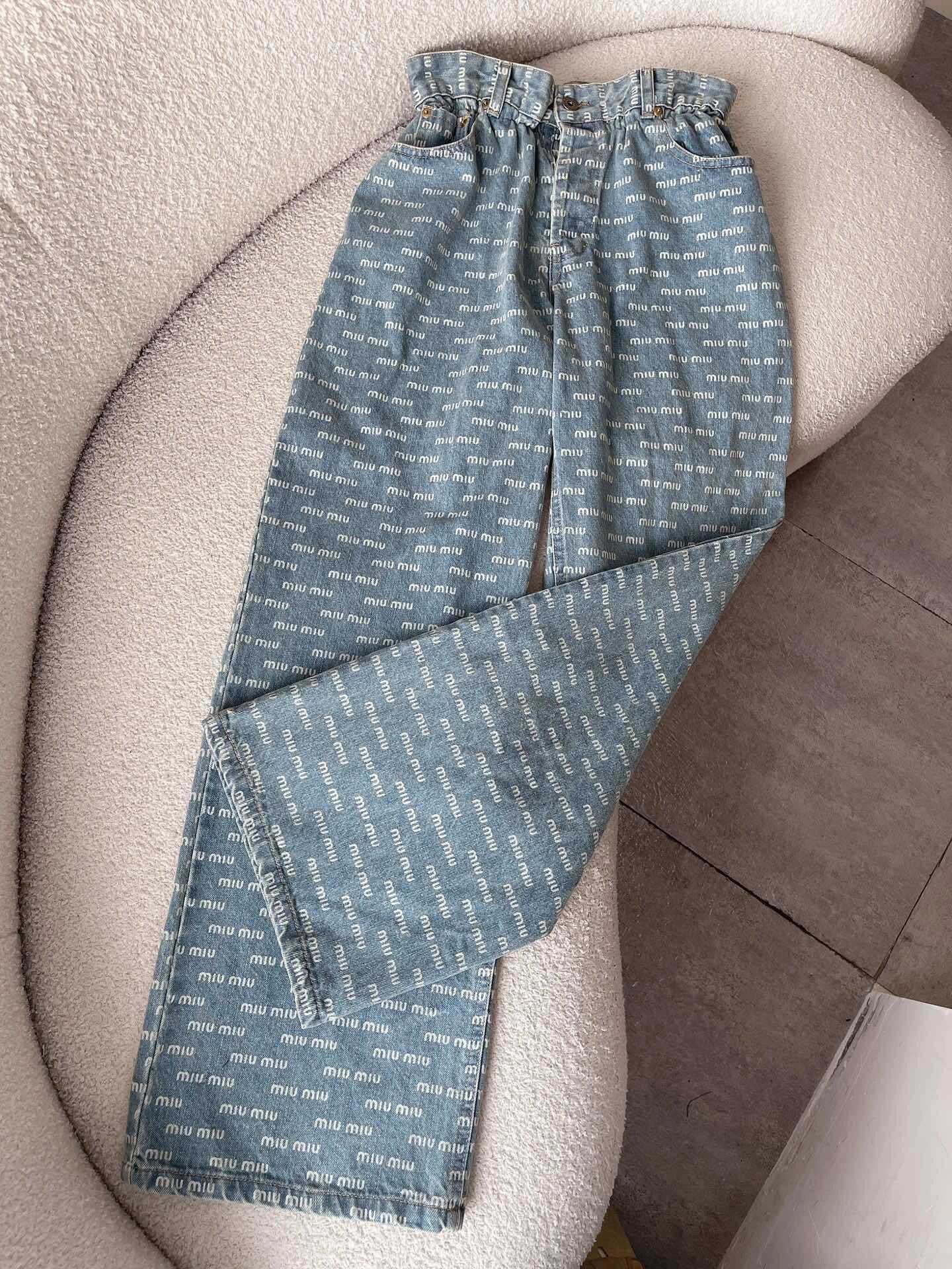 0528 Bud jeans