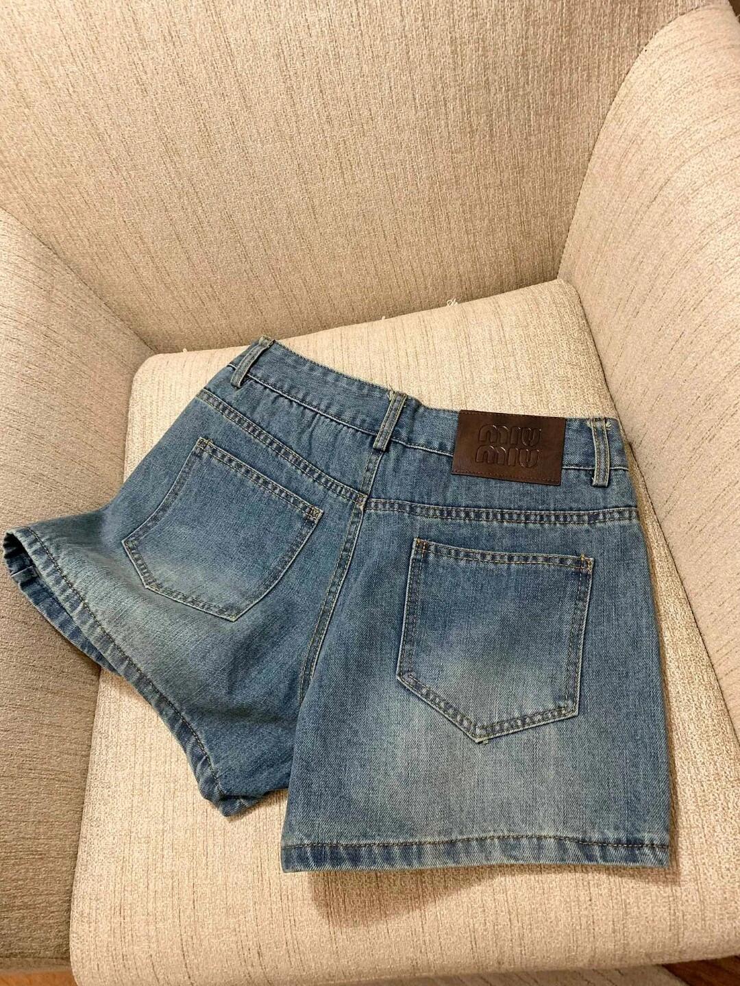 0528 3D Lettering Denim Shorts