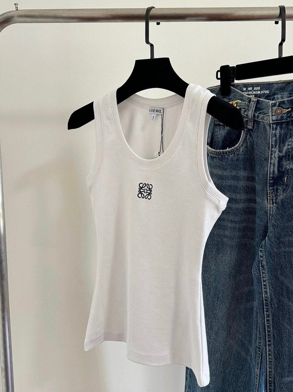 0528 knitted chest embroidered camisole