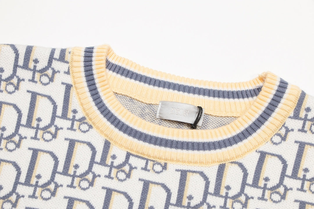 1203 New classic monogrammed sweaters
