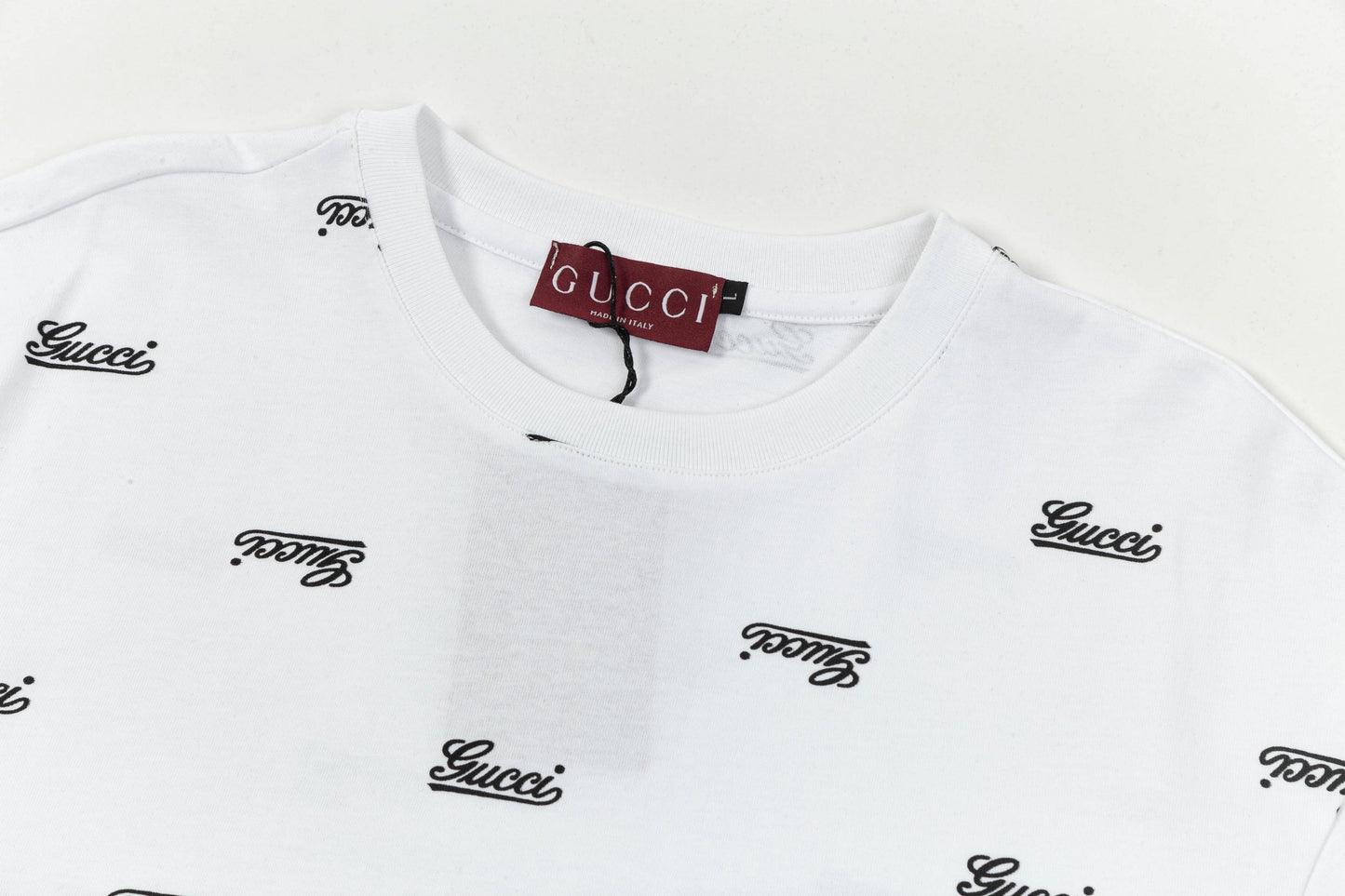 250305 New feature jacquard big icon T-shirt