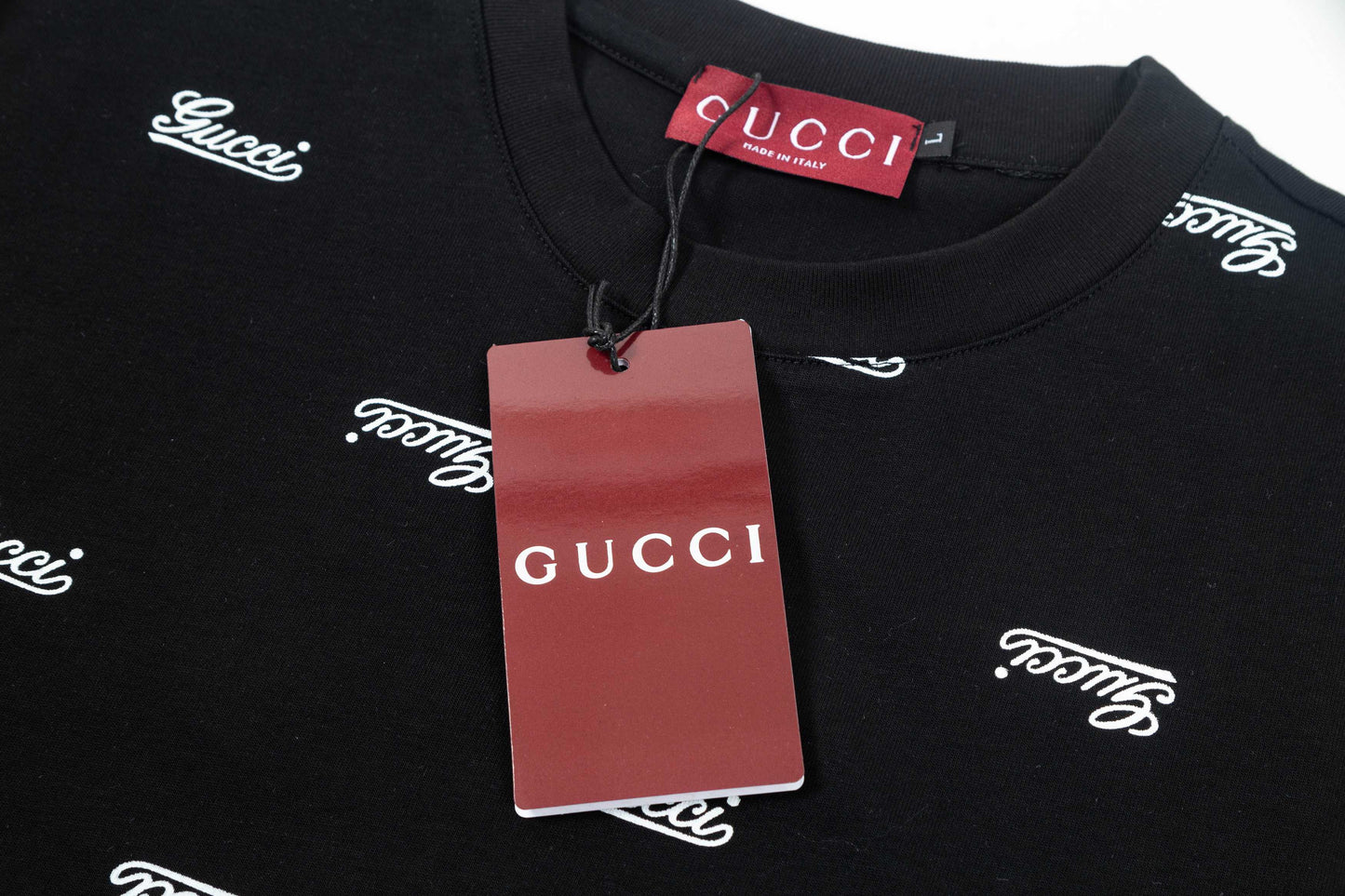 250305 New feature jacquard big icon T-shirt
