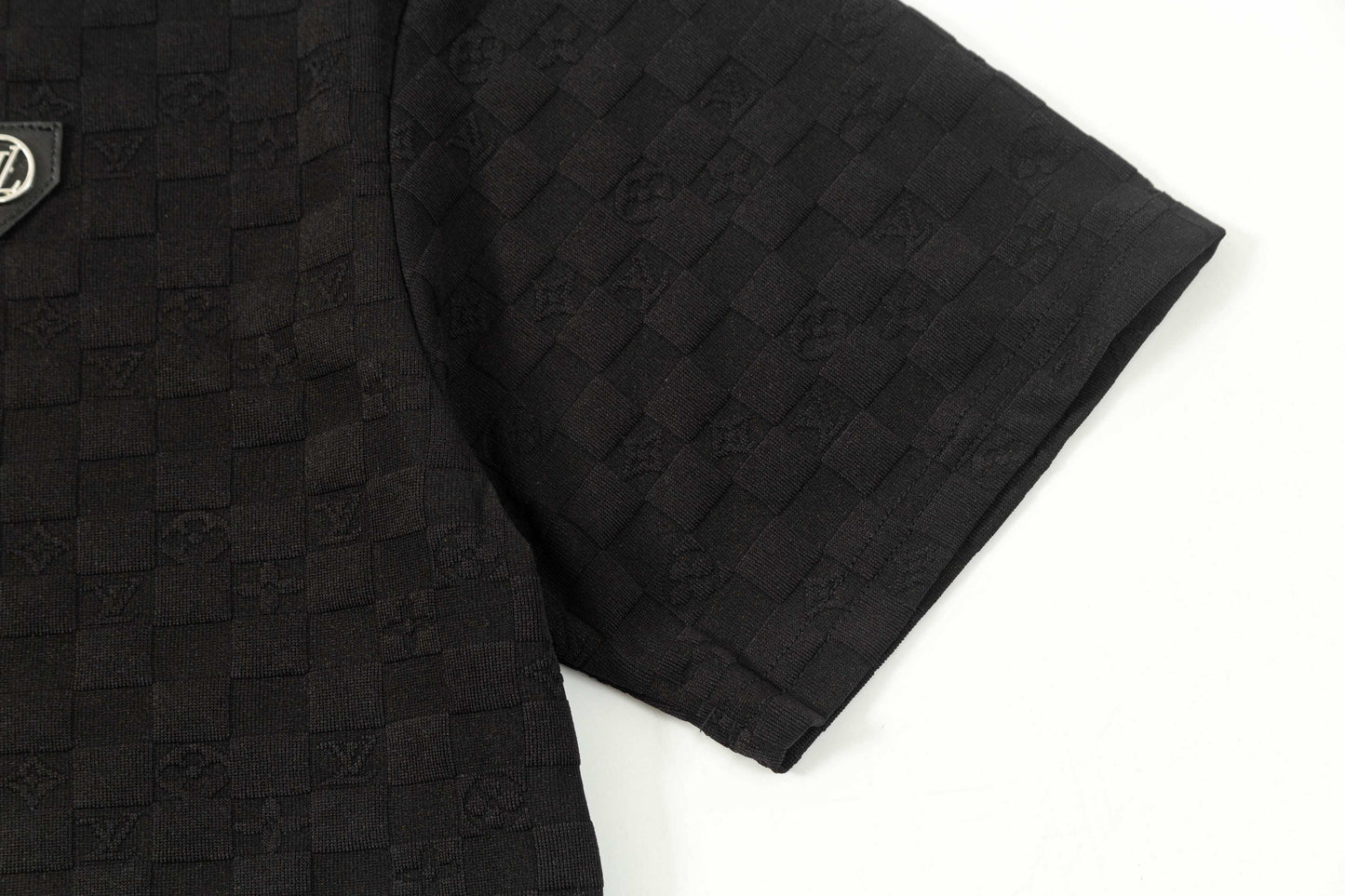 250305 New feature jacquard fabric dark print T-shirt