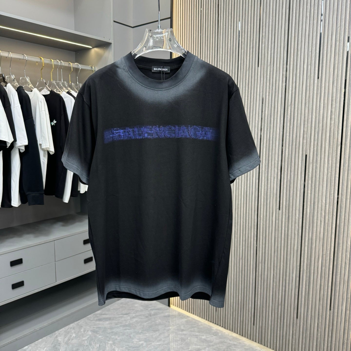 250617 New high-quality, heavily crafted, aged, washed and printed T-shirt